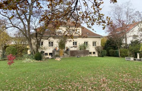 METZ QUEULEU, maison 8 pièces de 310 m²